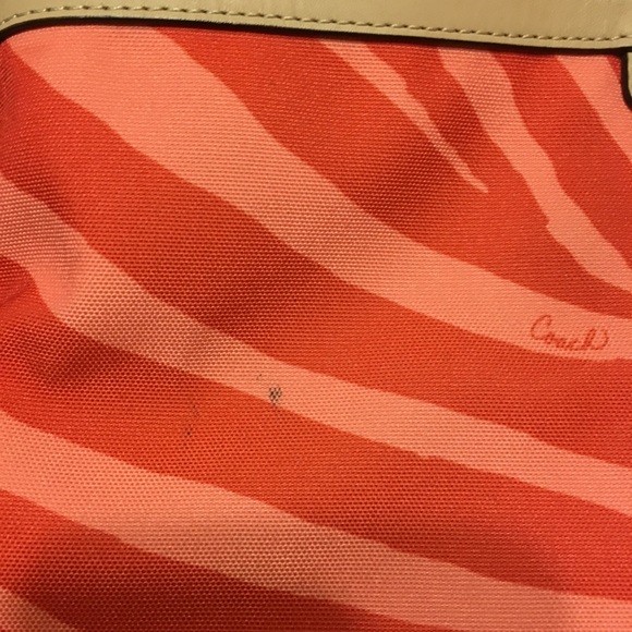 Authentic Coach purse - Picture 3 of 4